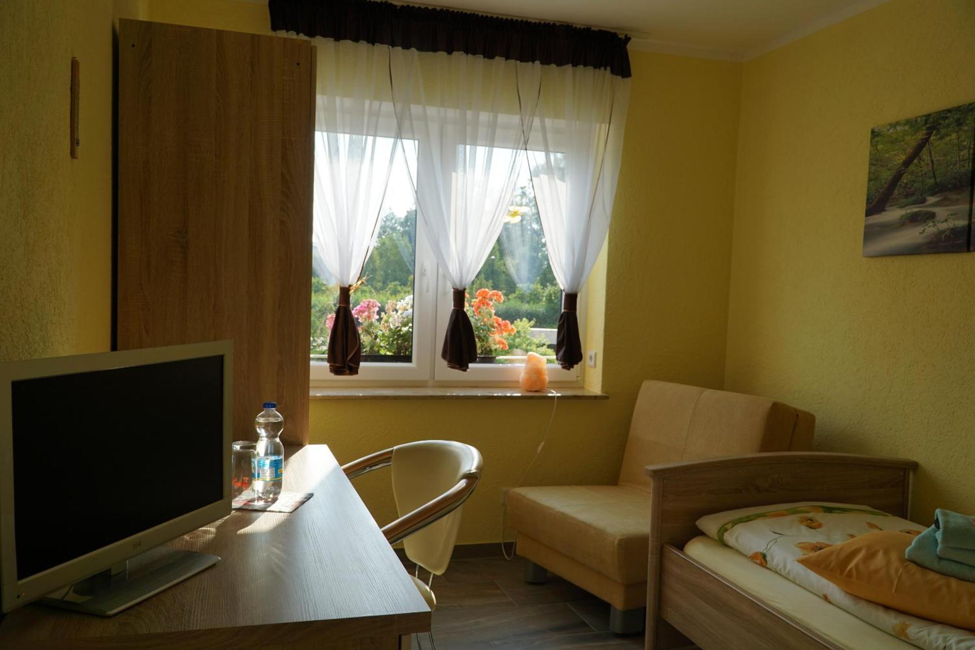 เพนชั่น อันเดรีย Hotel Lugau ห้อง รูปภาพ