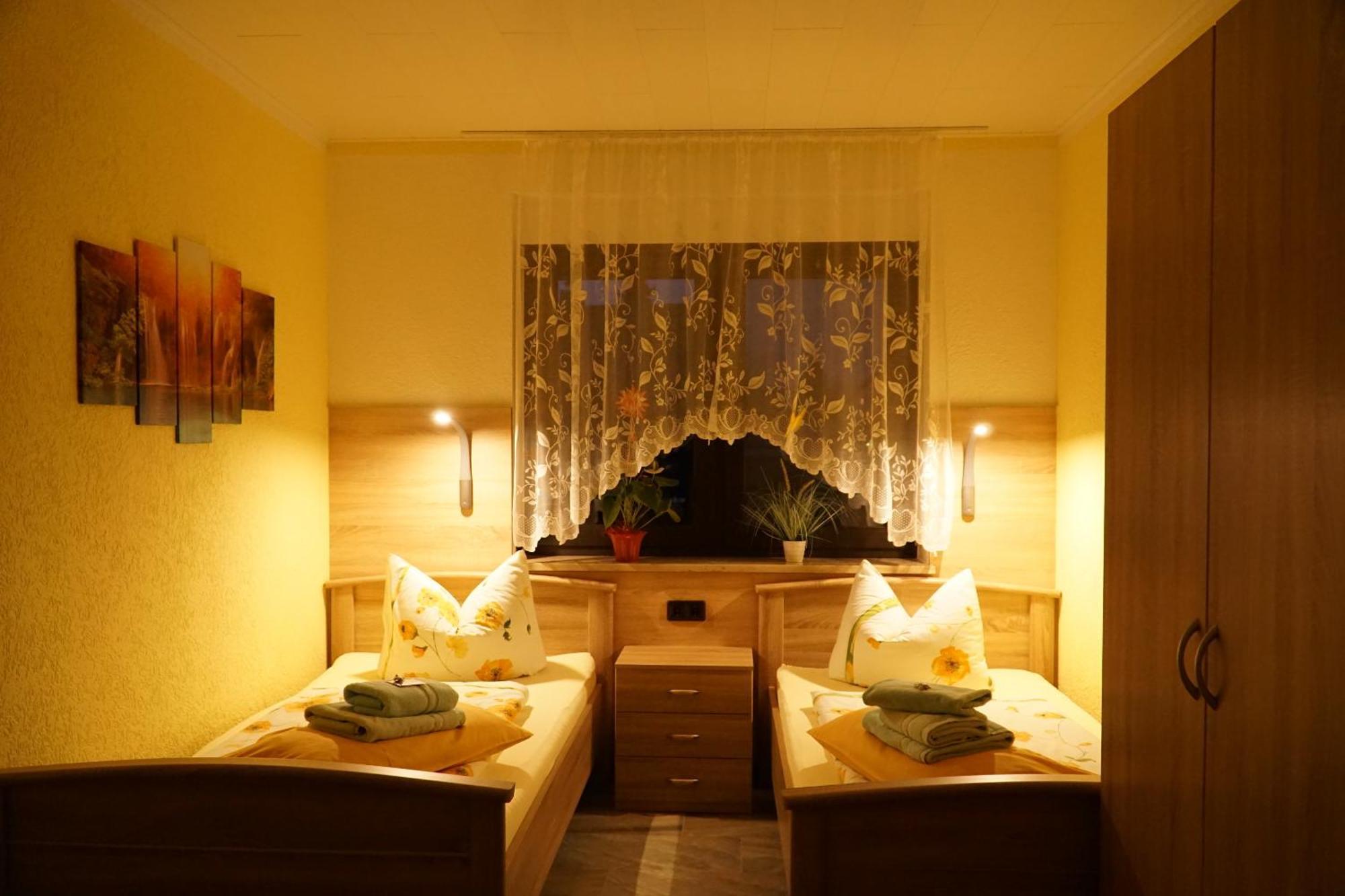เพนชั่น อันเดรีย Hotel Lugau ห้อง รูปภาพ